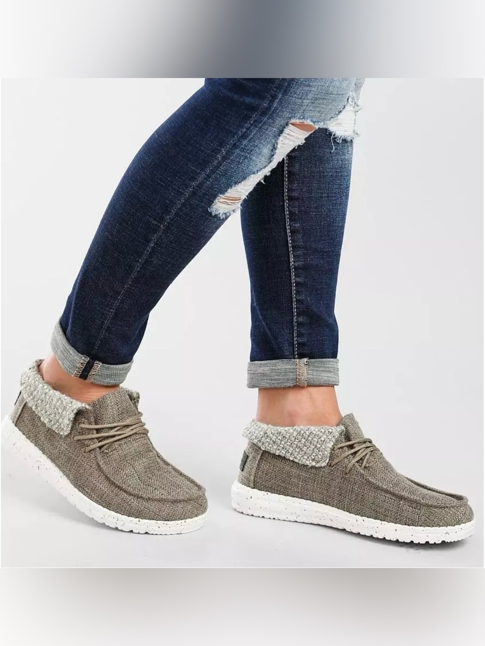 NWT Buckle Hey Dude Britt Nut Top Lace Up Sneaker Shoes Women Size 6 Box